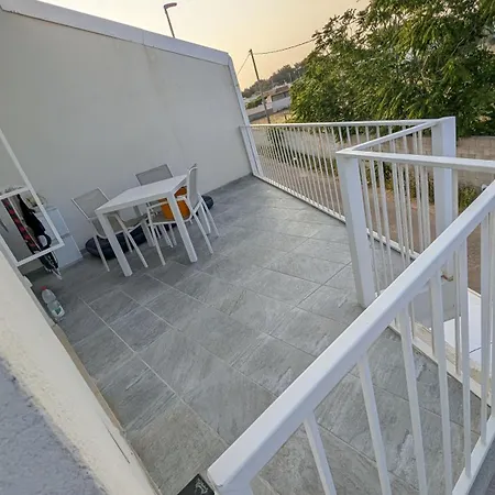 Arneo Terra Del Sole Bed & Breakfast Torre Lapillo