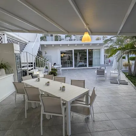 Arneo Terra Del Sole Bed & Breakfast 3*