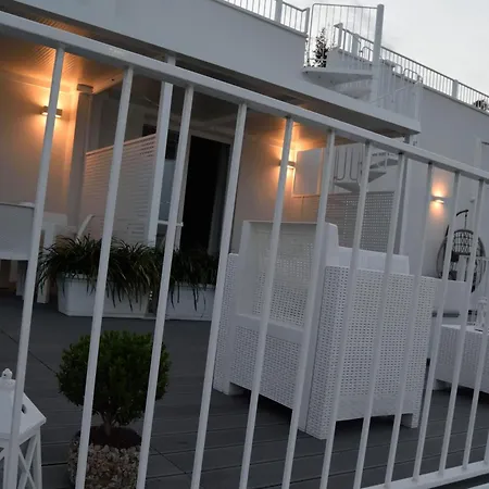 Bed & Breakfast Arneo Terra Del Sole 3*