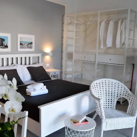 Arneo Terra Del Sole Bed & Breakfast