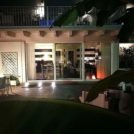 Arneo Terra Del Sole Panzió Torre Lapillo